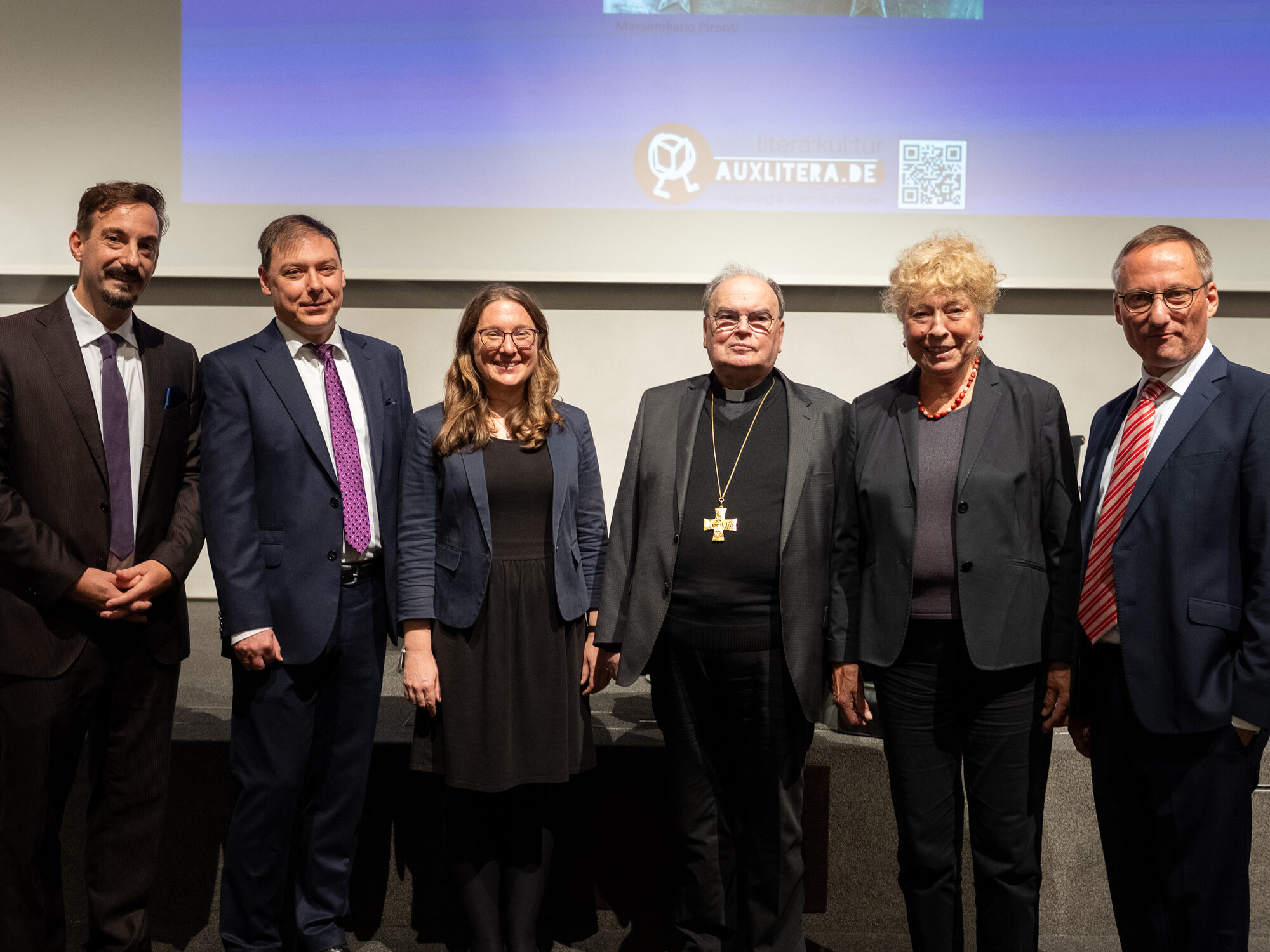 (v.l.) Frederic-Joachim Kaminski, Dr. habil. Robert Żurek, Dr. Katharina Löffler, Bischof Dr. Bertram Meier, Prof. Dr. Gesine Schwan und Dr. Achim Budde.