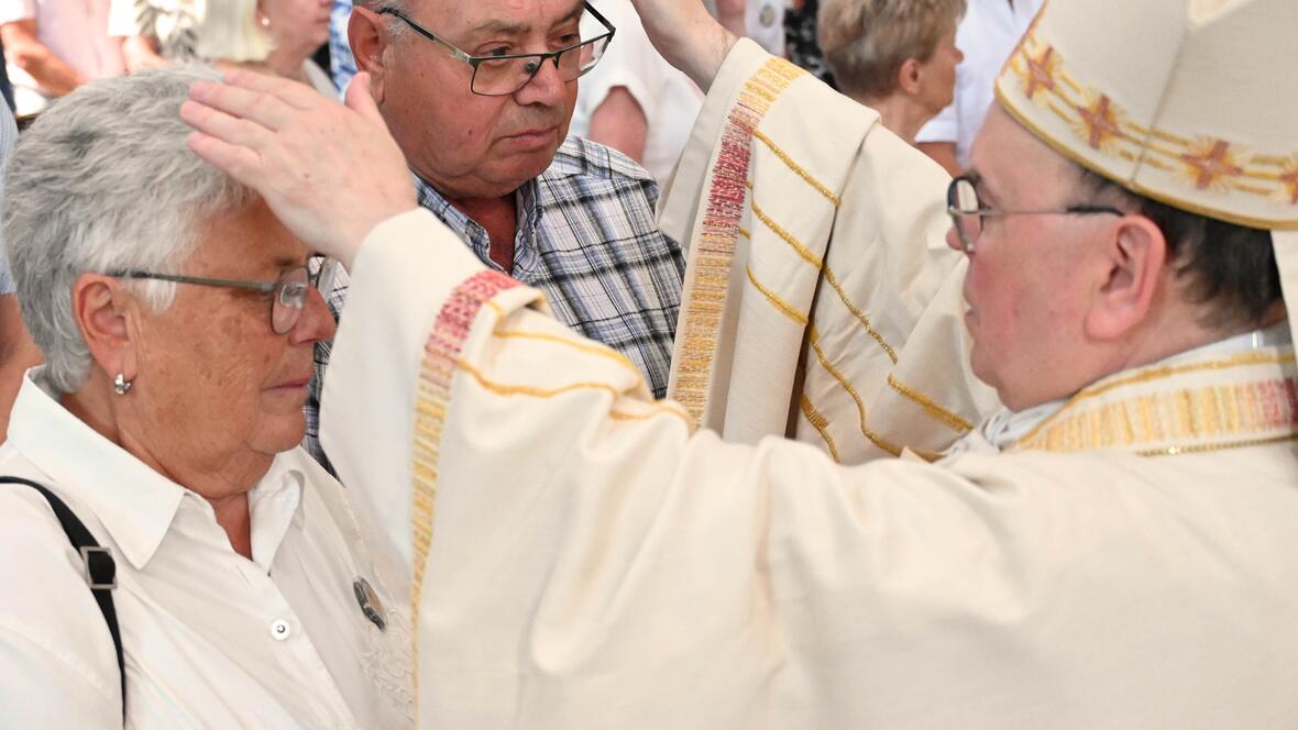 pontifikalamt-fuer-ehejubilare_45021899