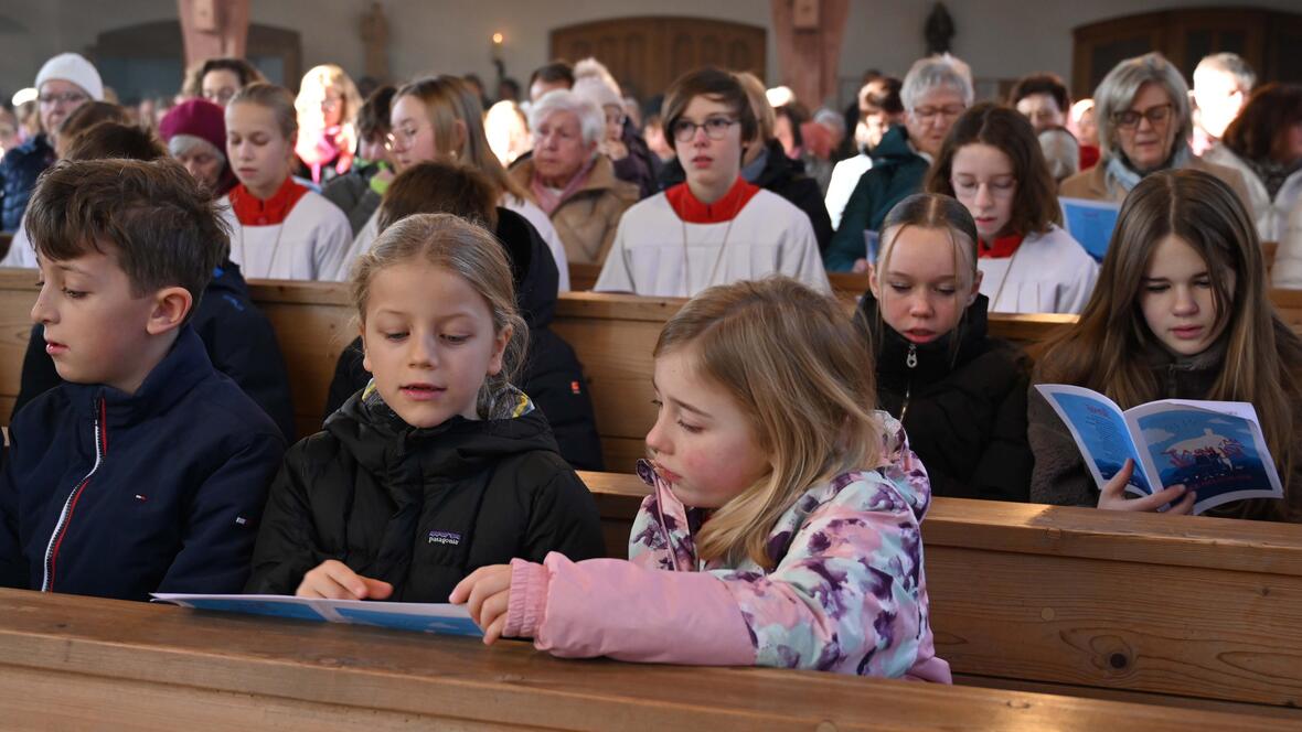 jugendsonntag-mit-stabuebergabe4924730
