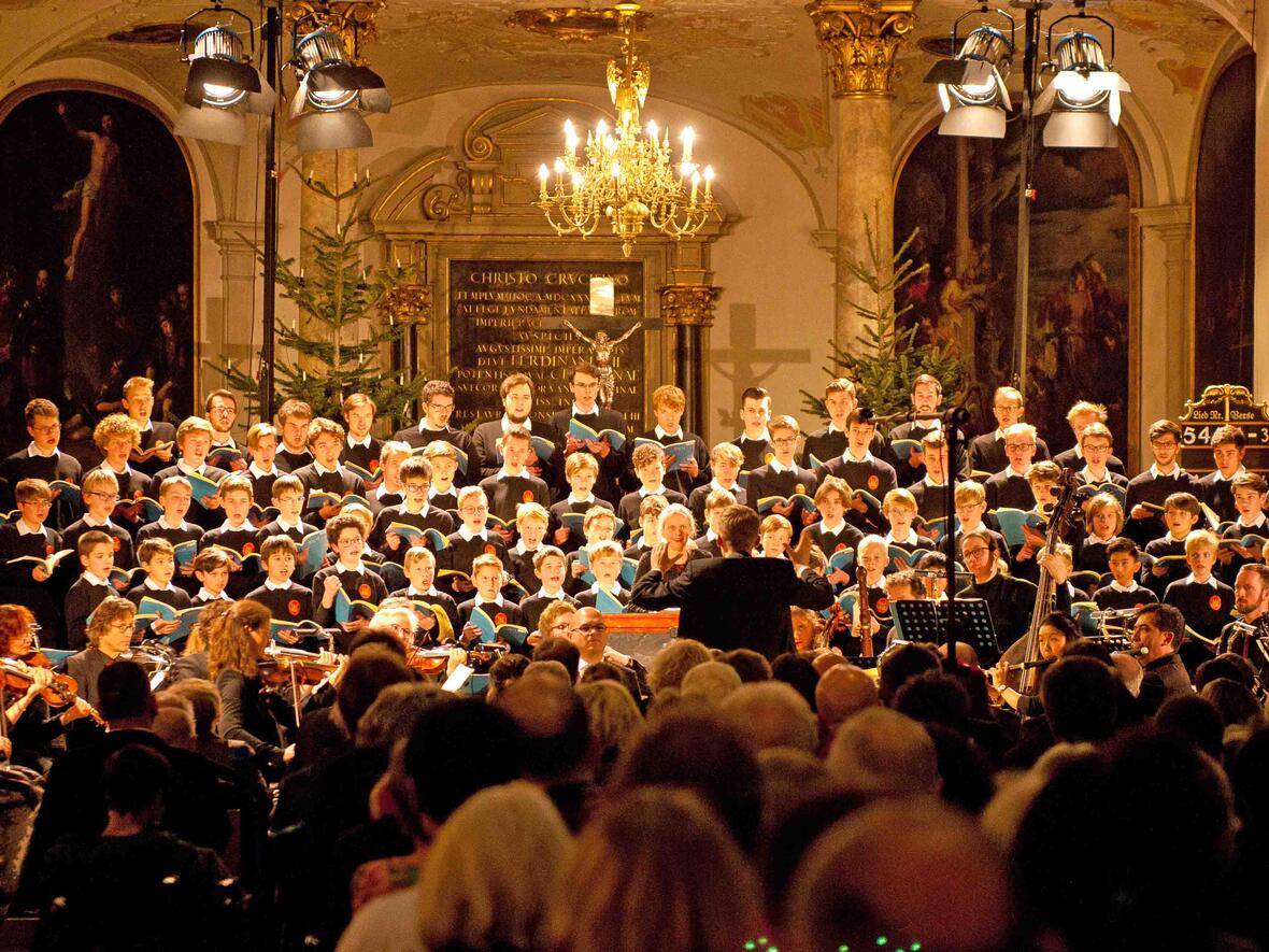 Die Augsburger Domsingknaben bei der Aufführung des Weihnachtsoratoriums in ev. Heilig Kreuz im vergangenen Jahr. (Archivfoto: Bernhard Gastager)
