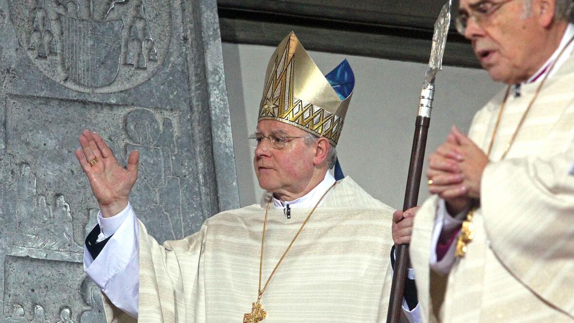 Bischof Konrad neben Weihbischof Josef Grünwald, der die Diözese in der Zeit der Sedisvakanz als Diözesanadministrator leitete. 