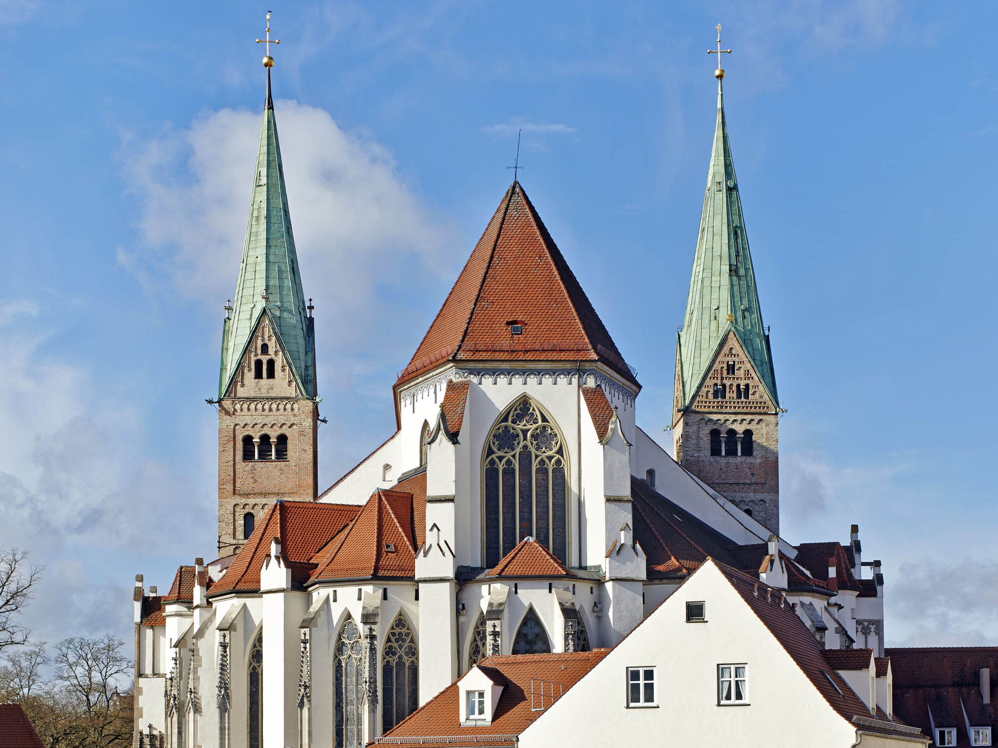 Im Gebet verbunden, auch wenn derzeit keine öffentlichen Gottesdienste u.a. im Hohen Dom stattfinden können. (Foto: Siegfried Wameser)