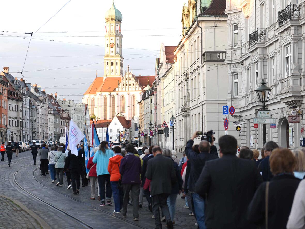 Die traditionellen Gruppenwallfahrten können heuer leider nicht stattfinden. Pilger, die sich einzeln oder in kleinen Gemeinschaften auf den Weg machen, sind zu den Gottesdiensten jedoch herzlich willkommen. (Archivfoto: Maria Steber / pba)