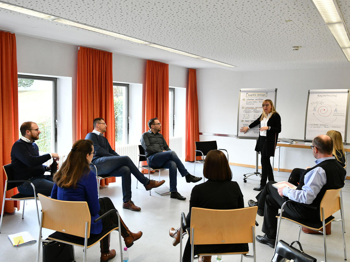 gezielt_hin-fuehren_klein_13671136