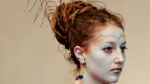 Model auf dem "Fairen Catwalk" Bild. KDFB