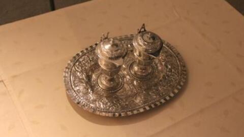 Die dreiteilige Messgarnitur der St.-Narcissus-Bruderschaft wird künftig im Augsburger Diözesanmuseum St. Afra ausgestellt.