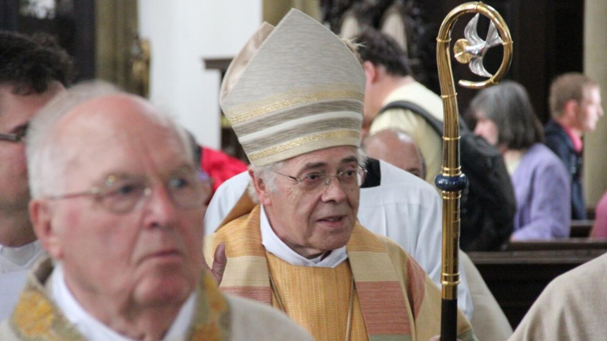 papst-benedikt-xvi-nimmt-ruecktrittsgesuch-von-weihbischof-josef-gruenwald-an581720