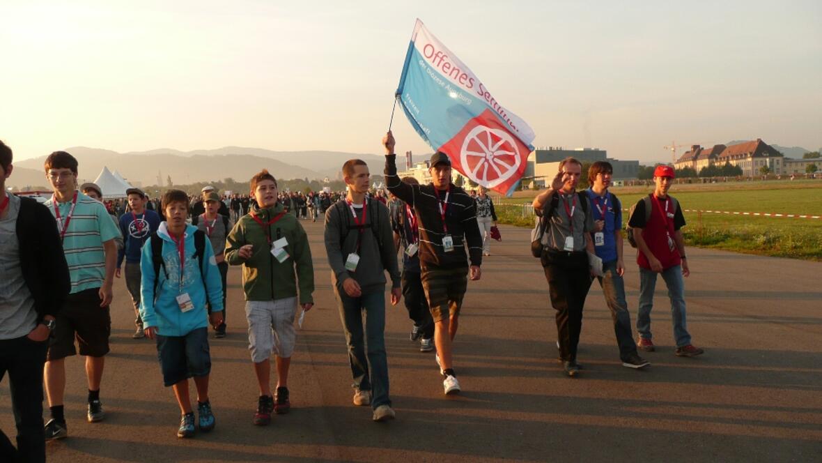 jugendliche-des-offenen-seminars-beeindruckt-von-begegnung-mit-papst-benedikt-in-freiburg575235