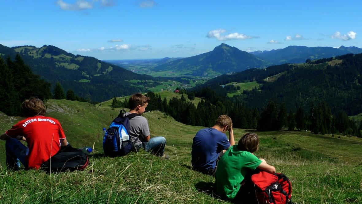 sommerkurs-des-offenen-seminars-begeistert-32-jugendliche565256