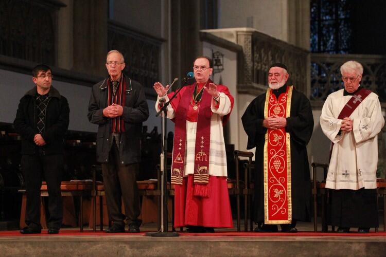wir-sind-sprachrohr-der-vielen-stummen-christen-die-in-ihren-laendern-keine-stimme-haben-564560
