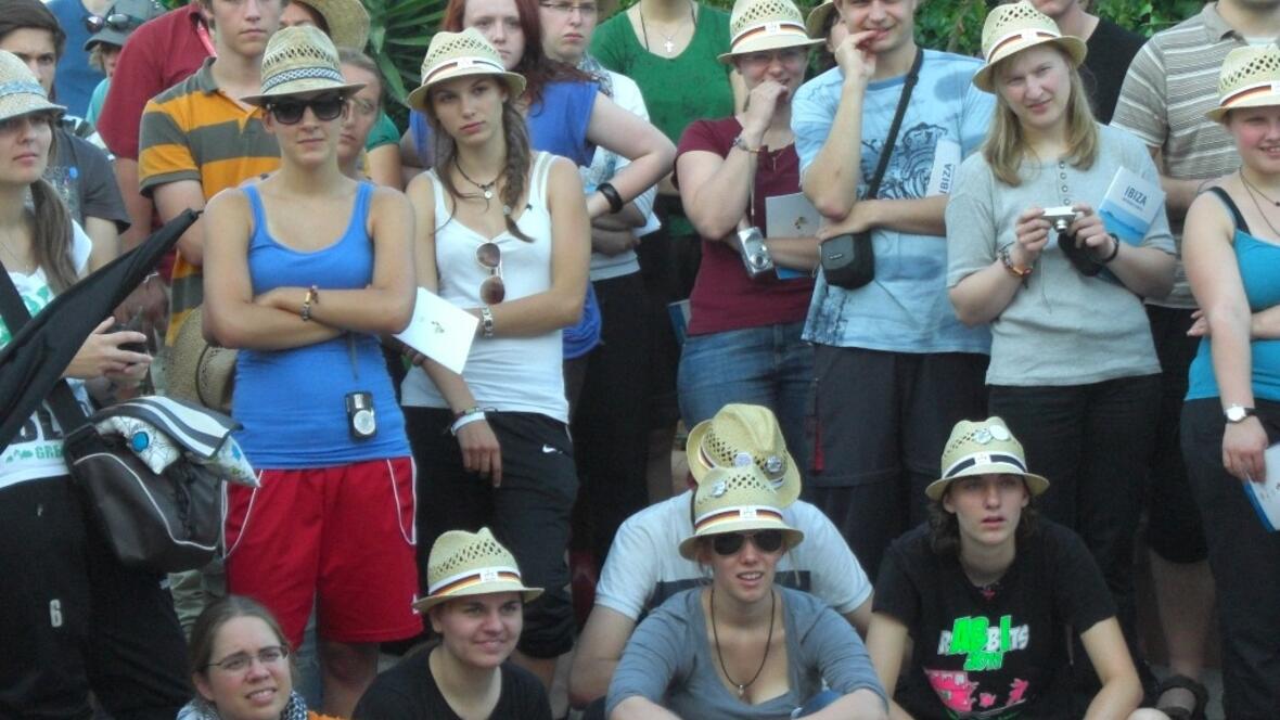 Die deutschen Pilger wurden von den Spaniern mit traditionellem Süßgebäck begrüßt worden. 