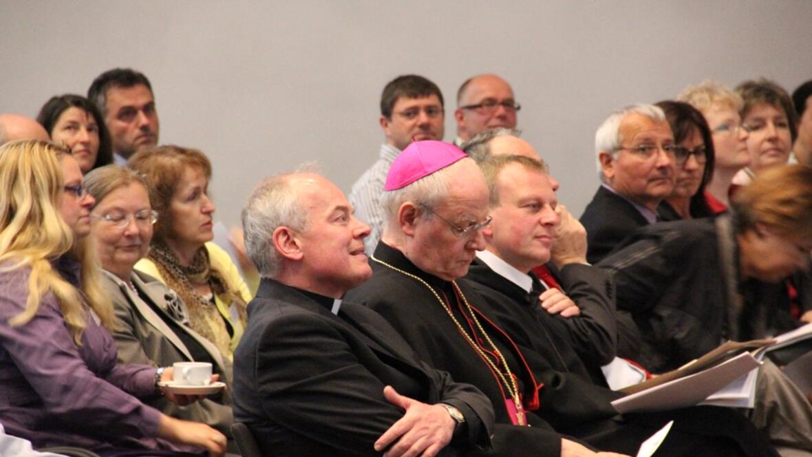 religionslehrer-bilden-sich-weiter536797