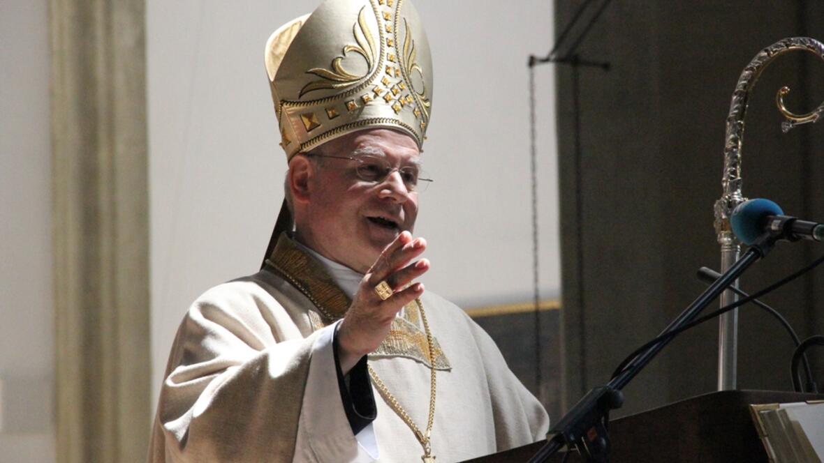 Bischof Konrad Zdarsa freute sich über viele Jubelpaare, die zum "Tag der Ehejubiläen" nach Augsburg gekommen waren. 