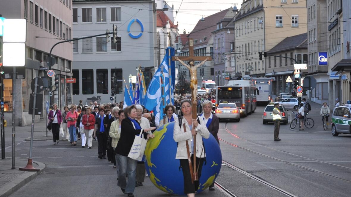 verbunden-ueber-grenzen524935