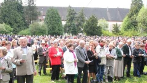Jährlich kommen viele Pilger zum Kreuzfest nach Scheyern. 