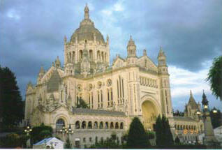 auf-den-spuren-der-heiligen-therese-von-lisieux385487