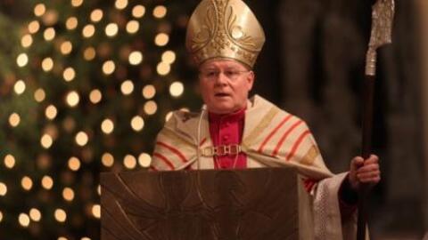 Bischof Dr. Konrad Zdarsa bei seiner Ansprache während der Jahresschlussandacht 2010