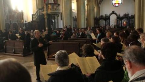Die Teilnehmer des "Tages der Kirchenmusik" gestalteten das Kirchenmusikalische Abendlob in der Basilika St. Ulrich und Afra in Augsburg.