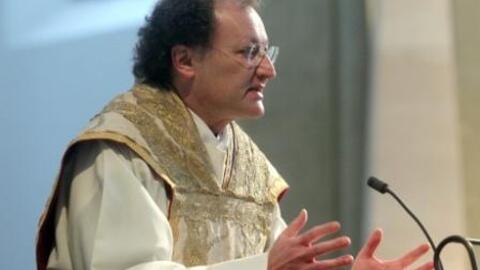 Domkapitular Monsignore Dr. Wolfgang Hacker zelebrierte den Festgottesdienst zum 90. Jubiläum der Pfarrhausfrauen in der Diözese Augsburg.