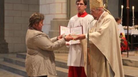 Mit der Überreichung der Heiligen Schrift ist der Auftrag verbunden, das Wort Gottes zu verkünden und im Leben zu bezeugen. 