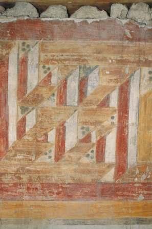 Mäander unter den Deckenbalken im Langhaus des Augsburger Doms. Bild. blfd