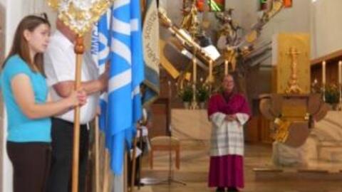 Prälat Dr. Bertram Meier spendete am Ende der Prozession der Marianischen Männerkongregationen den Segen.