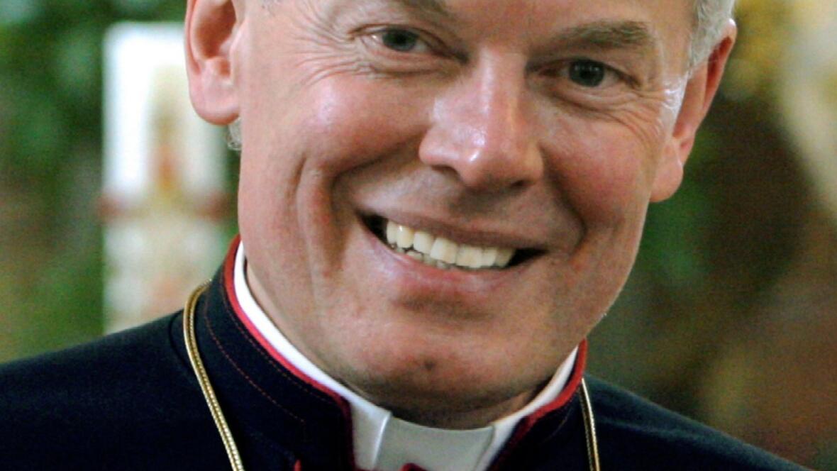 Dompropst Dr. Dr. Anton Losinger feiert 10 Jahre seit seiner Ernennung zum Weihbischof im Bistum Augsburg im Juni 2000.