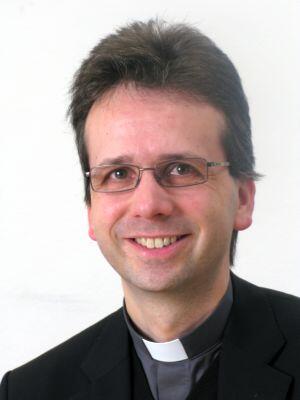 Domvikar Armin Zürn wird Direktor der Katholischen Jugendfürsorge im Bistum Augsburg.