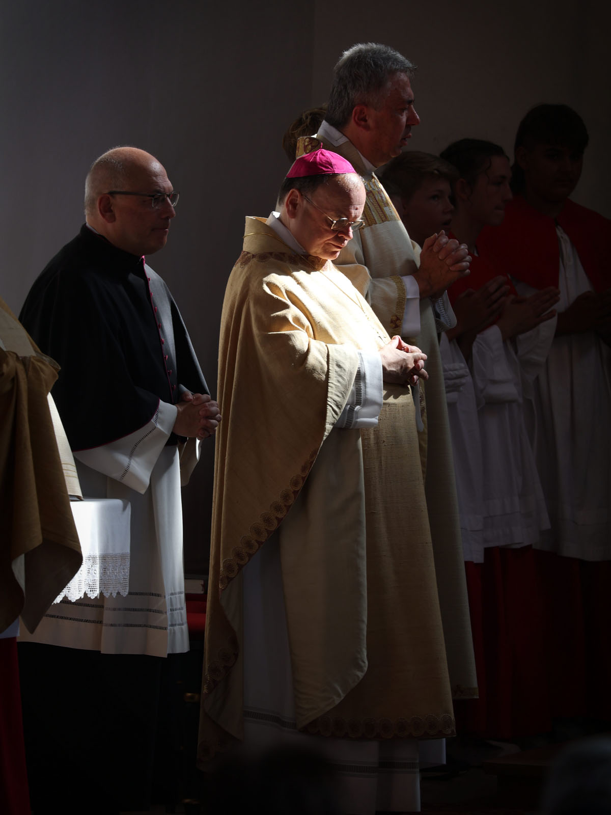 Bischof Bertram betonte den hohen Wert von Gottvertrauen und der Hinwendung zum Herrn im Gebet.