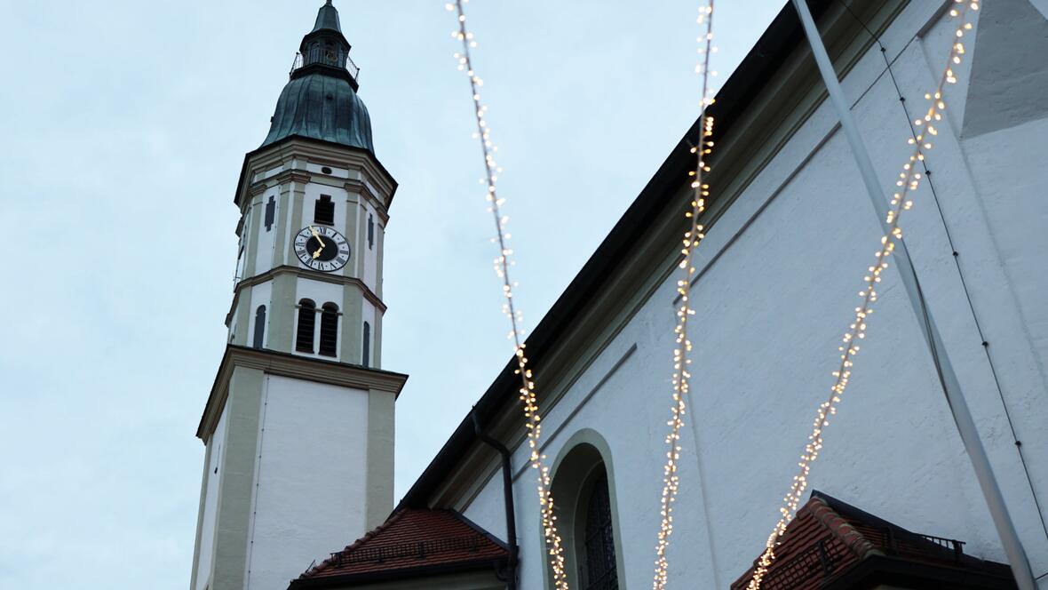 Auch die barocke Pfarrkirche St. Michael war besonders geschmückt.