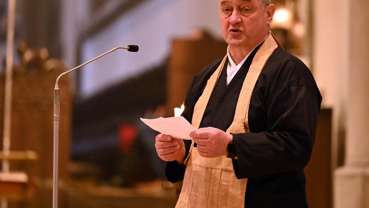 ..und Hogen Harter von der zen-buddhistischen Gruppe Bodhidharma Zendo. 