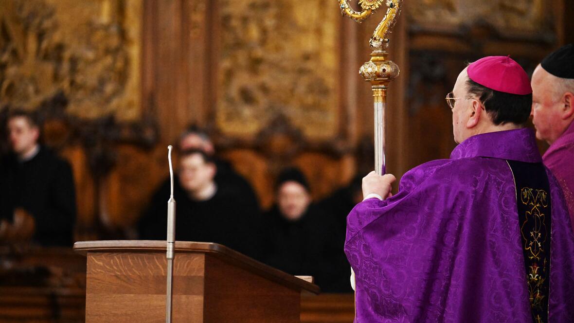 Gegenort der Gesellschaft: Bischof Bertram im Benediktinerkloster Ottobeuren (Fotos: Julian Schmidt / pba)