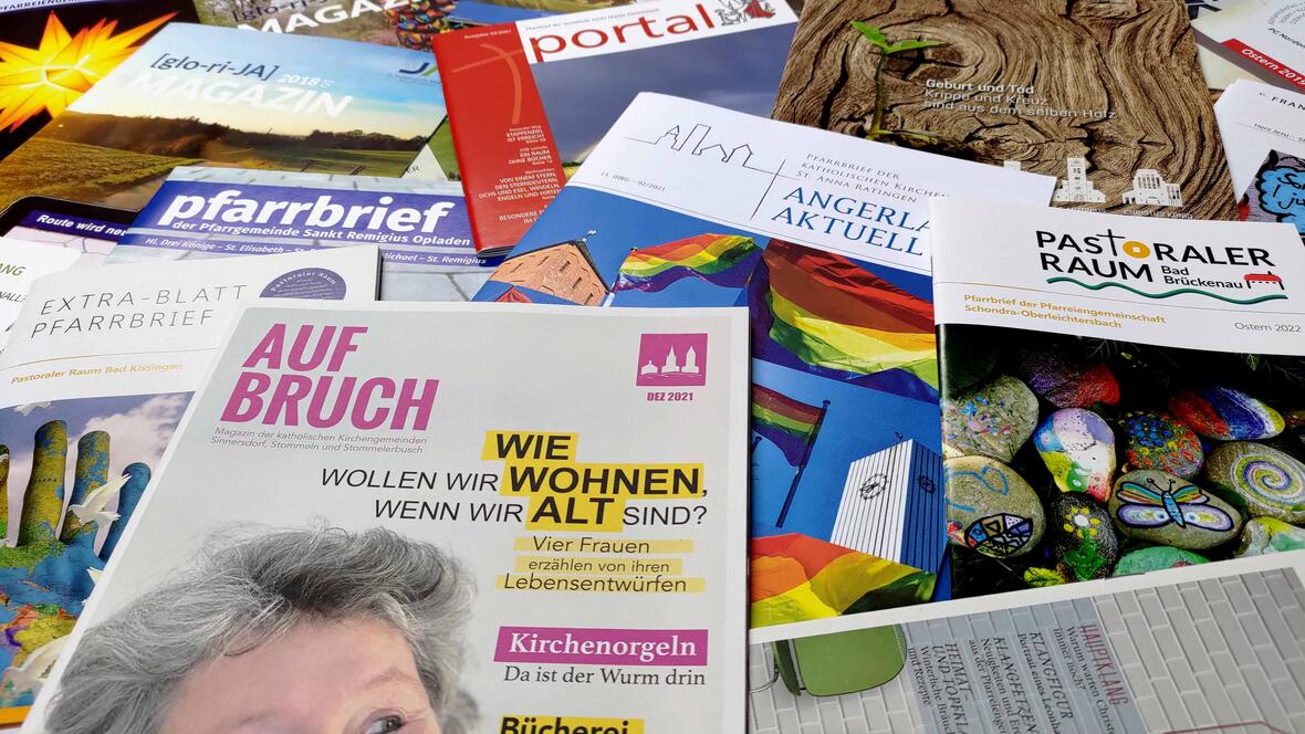 Die Pfarrbriefwelt hat sich verändert. Immer mehr Pfarrbriefredaktionen erarbeiten ein Magazin für einen breiten Leserkreis. (Foto: Christian Schmitt / Pfarrbriefservice)