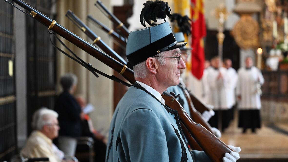 Das Hochamt wurde von päpstlichen Zuaven aus dem Schweizer Leuk begleitet.