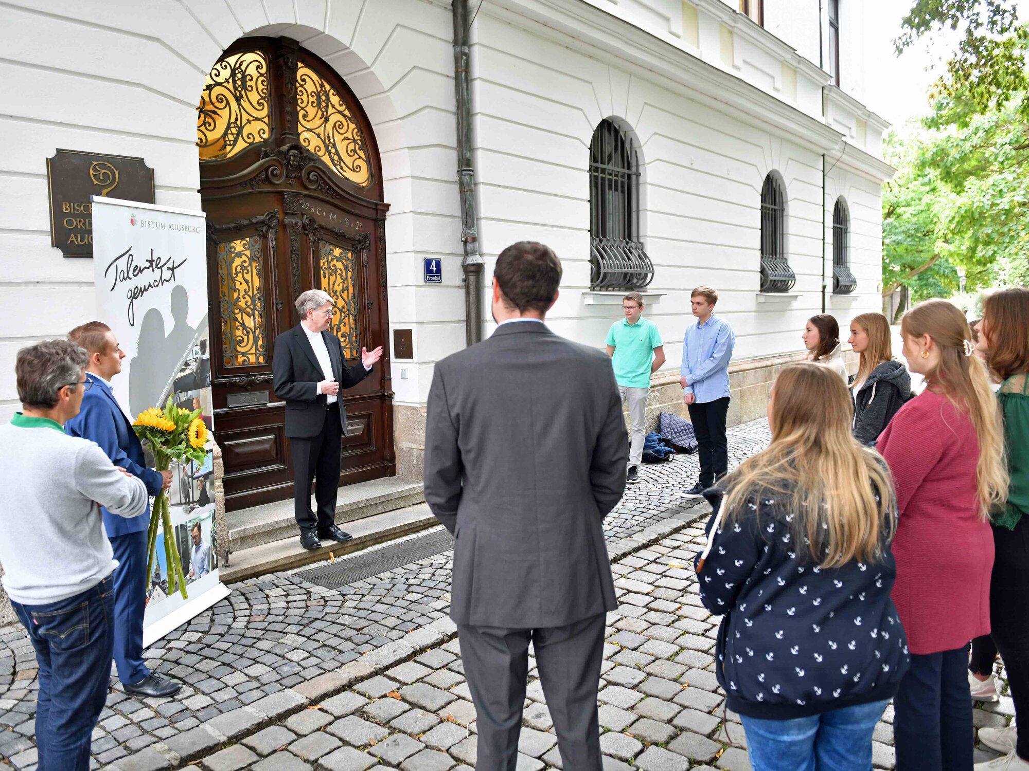 Neue Azubis fürs Bistum_Begrüßung Domkapitular Kreuzer (Foto Nicolas Schnall pba)