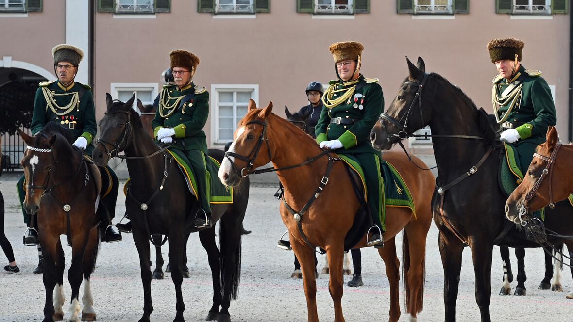 Verschiedene Reitergruppen aus der Umgebung nahmen an der Feier teil. 