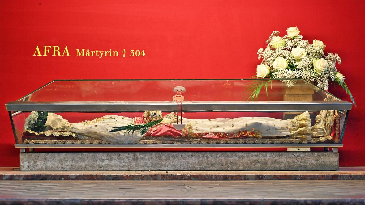Die Reliquien der hl. Afra befinden sich noch heute in der nach ihr benannten Basilika. (Fotos: Leander Stork / pba)
