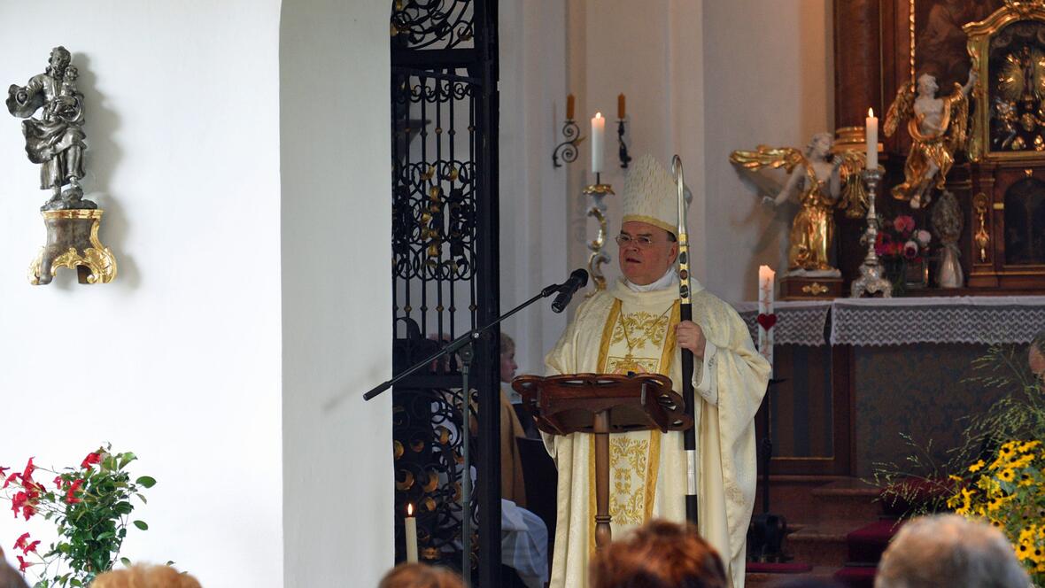 Bischof Bertram betonte, dass Kapellen immer auch ein Ort der Ruhe seien. 