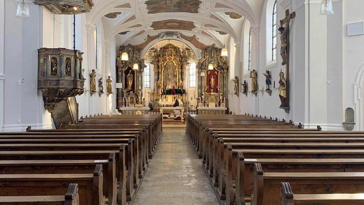 Die Kirche wurde gereinigt und erhielt einen neuen Anstrich, die Vergoldung wurde erneuert und auch am Dachstuhl und an der Konstruktion erfolgten umfangreiche Renovierungsmaßnahmen. 
