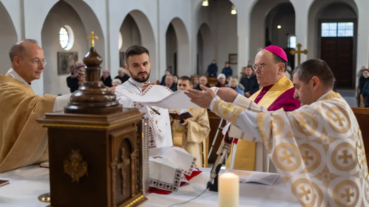 Zur Liturgie des Gottesdienste gehörte auch das Fächeln eines Velums über den eucharistischen Gaben.
