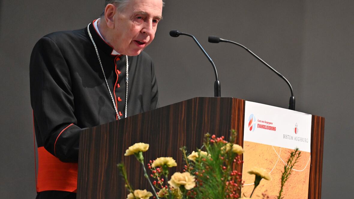Als Ehrengast und Referent war Kurt Kardinal Koch aus Rom nach Augsburg gereist. (Foto: Julian Schmidt / pba)
