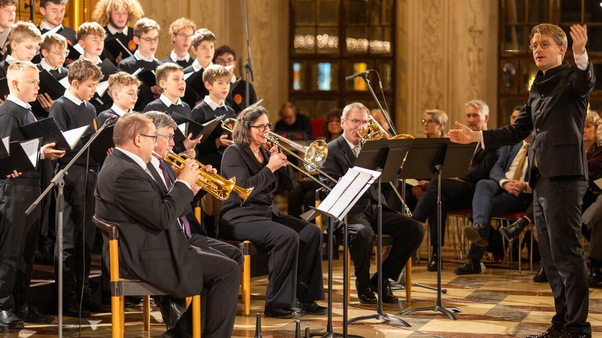 Die Augsburger Domsinknaben umrahmten den Festakt musikalisch. (Foto: Julian Schmidt / pba)