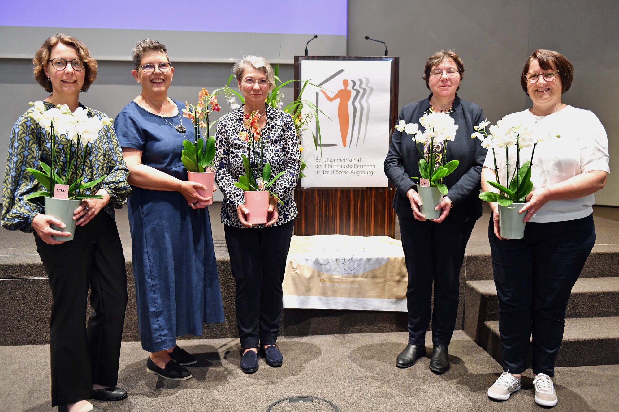 Der neue Vorstand (v.l.): Alexandra Kettner, Petra Miller, Irmgard Hornsteiner, Gertraud Ostermeyer, Marianne Lang.