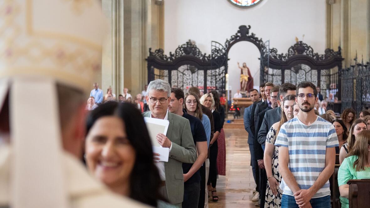 Insgesamt erhielten 72 junge Lehrerinnen und Lehrer ihre kirchliche Lehrbefugnis für den Religionsunterricht.