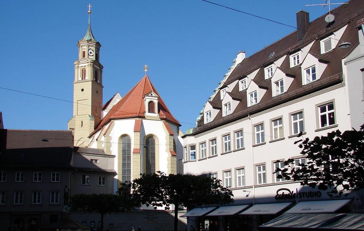 Ort des historischen Geschehens: St. Anna in Augsburg (Foto: Wikipedia).