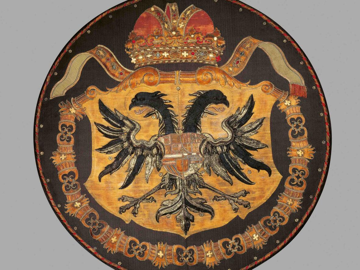 Totenschild Karls V. (Foto: Diözesanmuseum St. Afra)