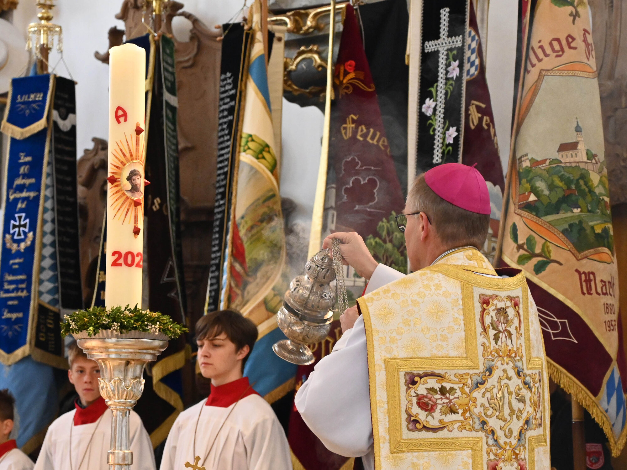 Inzens der Osterkerze