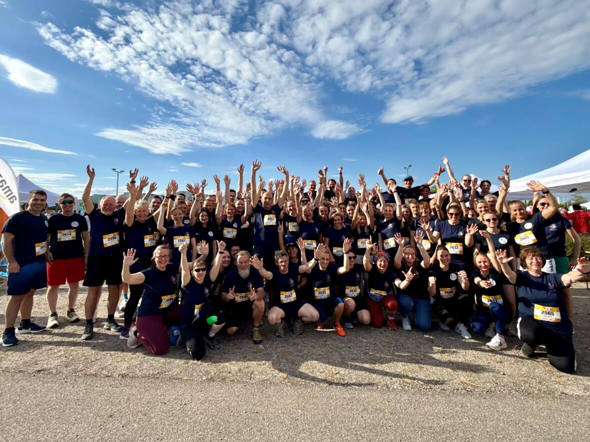 Rund 110 Mitarbeiterinnen und Mitarbeiter waren heuer für das Bistum Augsburg beim Firmenlauf angemeldet (Foto: Julian Schmidt / pba)