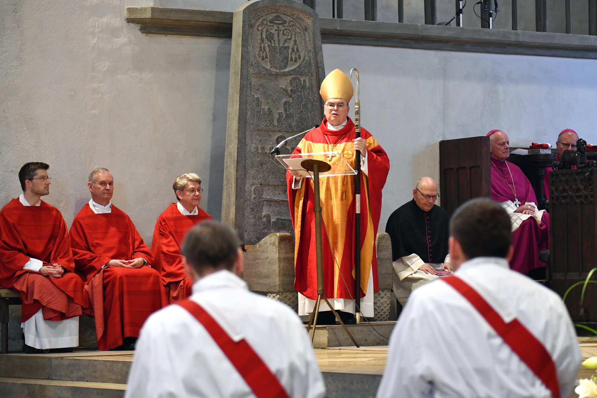 Priesterweihe im Augsburger Dom 2025 (Foto Nicolas Schnall pba) 06
