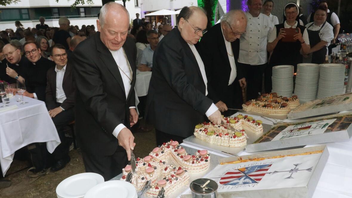 Im Anschluss an den Gottesdienst fand für die Jubilare ein Empfang beim Haus Sankt Ulrich statt (Foto: Annette Zoepf / pba)